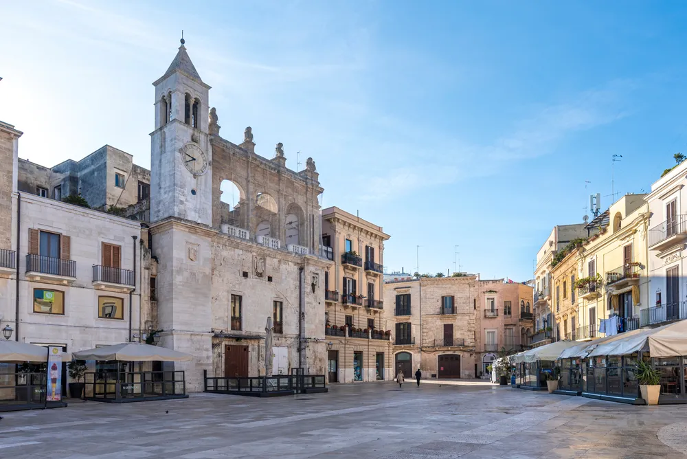 Piazza Mercantile, Bari